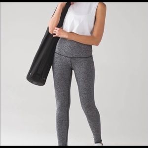 Lululemon wunder under Capri